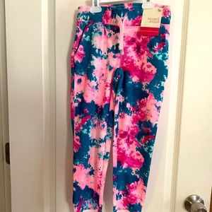 NWT size girl’s 7 SO Favorite Jogger